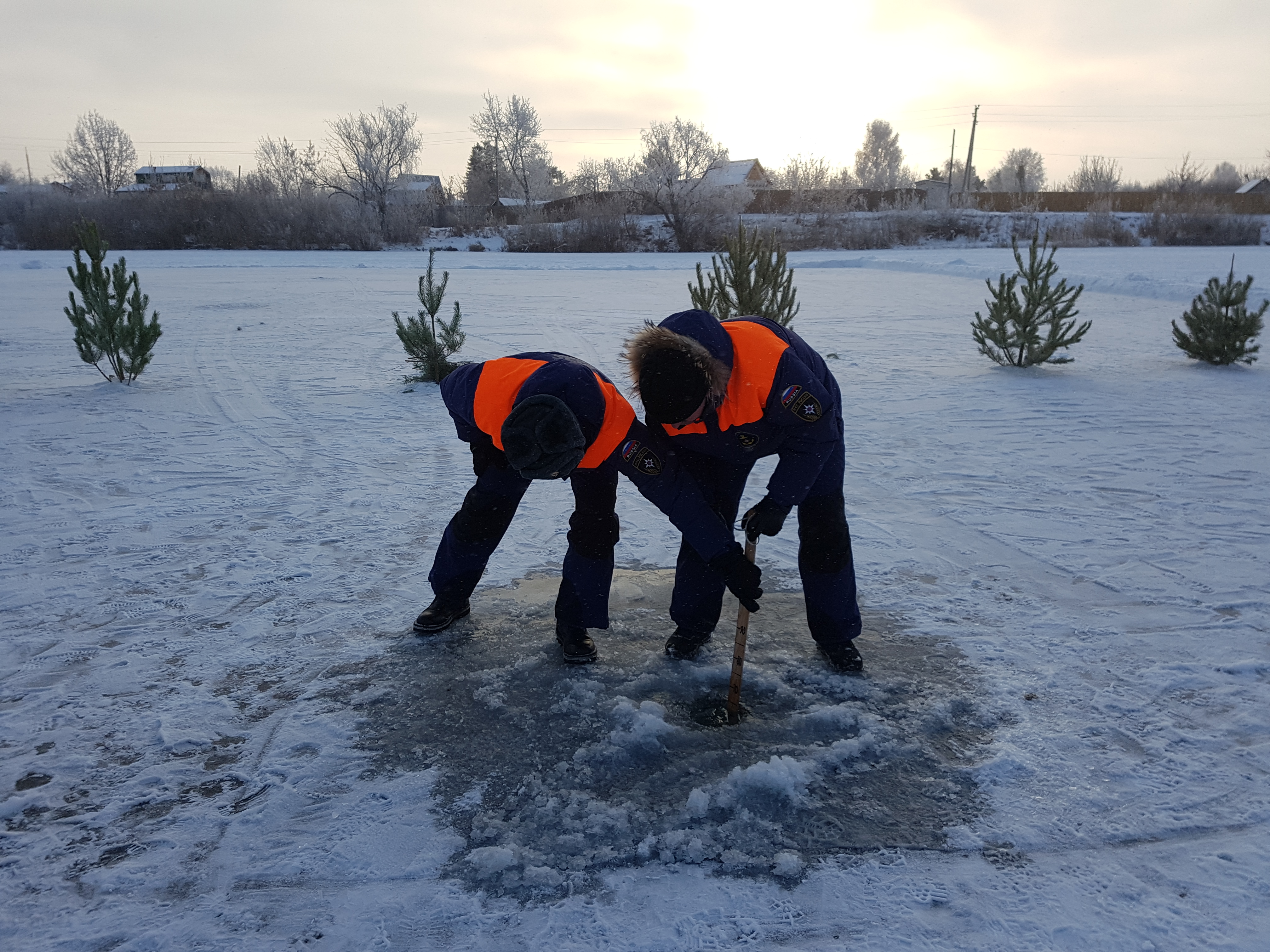 За елочки не заходить: как в Кургане готовятся к празднику Крещения