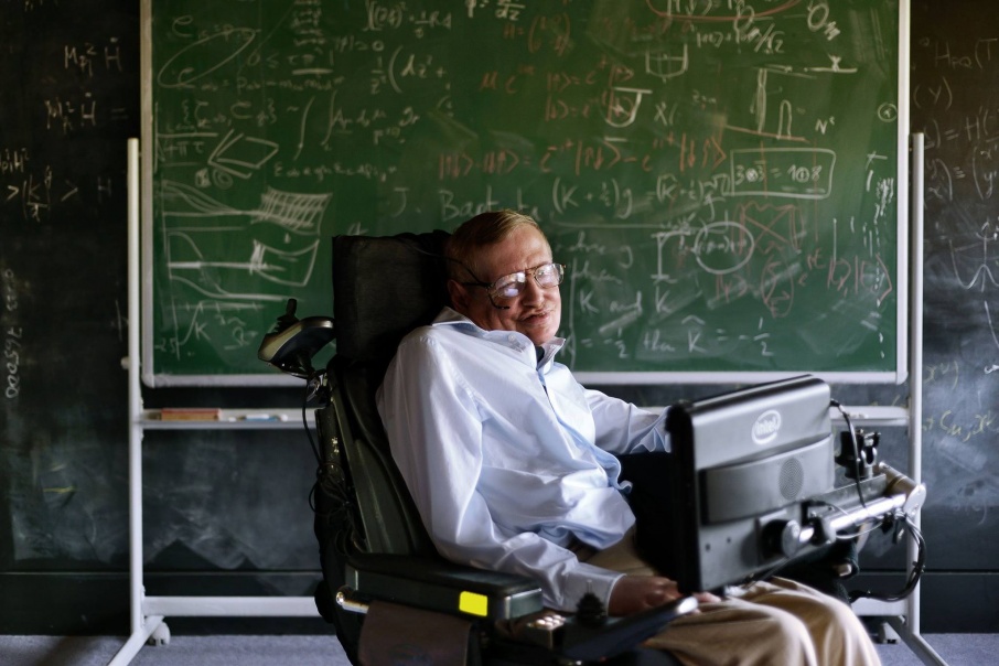 «Конец вселенной»: на 77-м году жизни скончался английский физик Стивен Хокинг