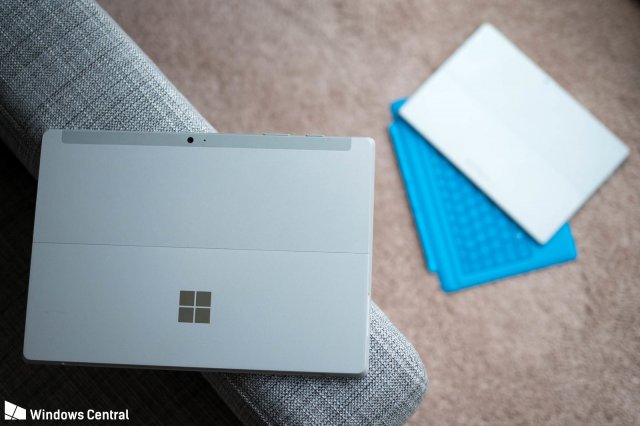 Вся известная информация о будущих устройствах Microsoft Surface и Xbox