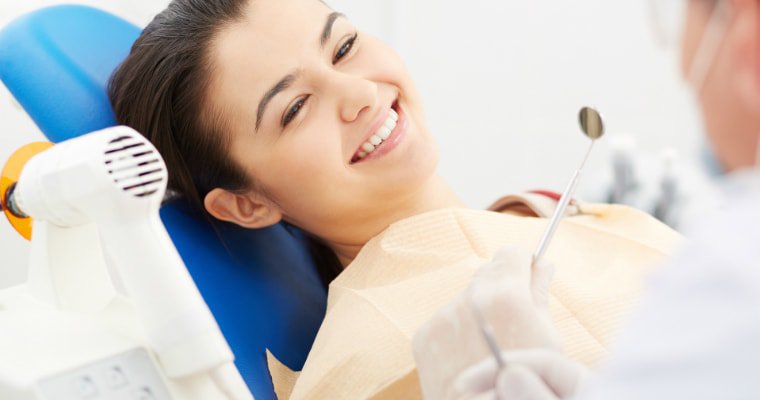 Что делают дантисты: направления работы стоматологической клиники